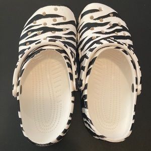 Crocs, zebra print, size 7 M 9W